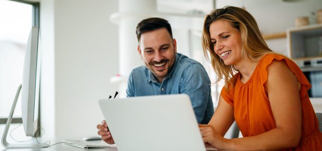 Help your clients get health cover – and 4 weeks free with AIA